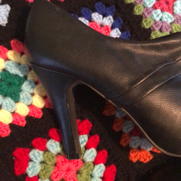 Madden Girl bootie heels - Picture 2 of 2